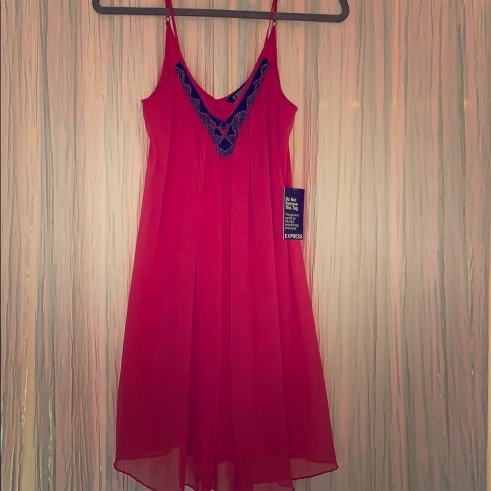 Flowy pink dress